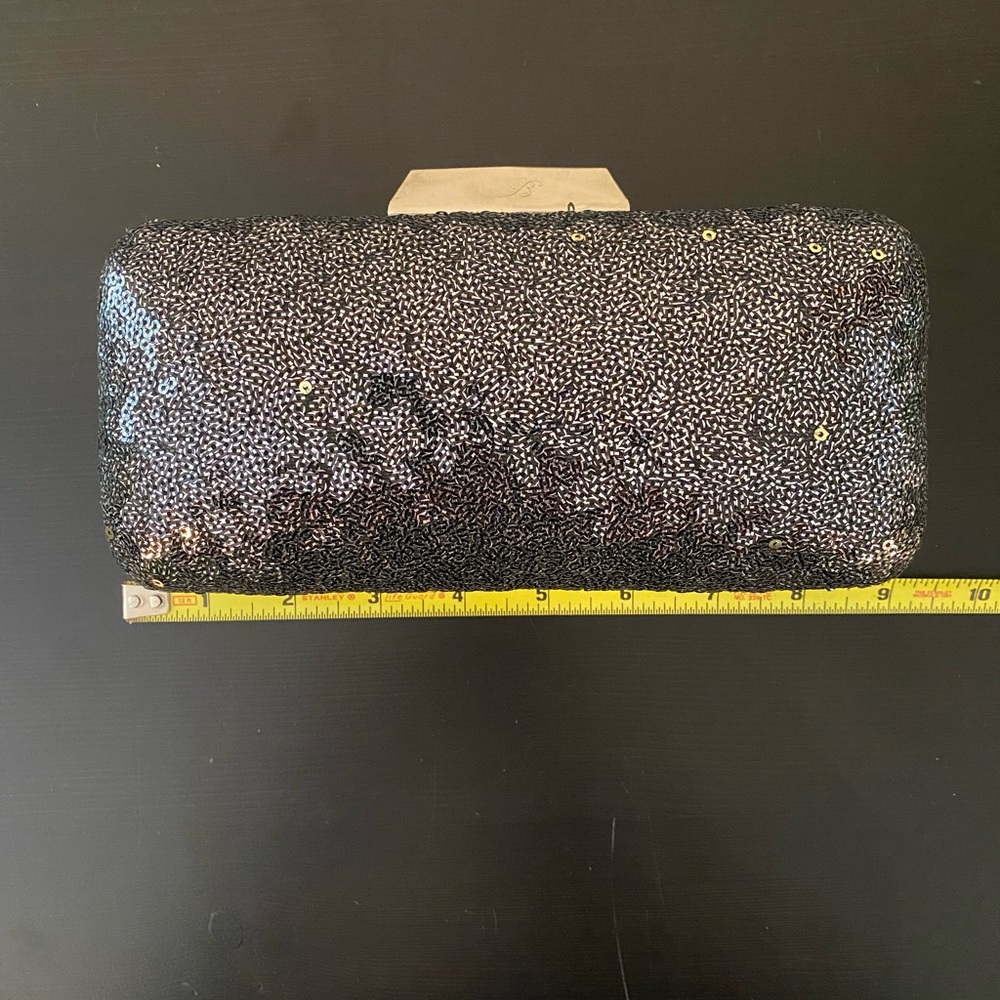 Black/Gunmetal Belle Badgley Mischka Clutch